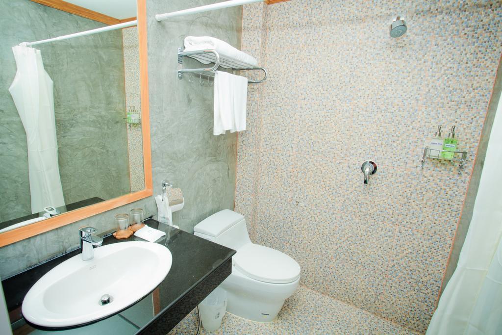 Chaphone Guesthouse Пхукет Экстерьер фото